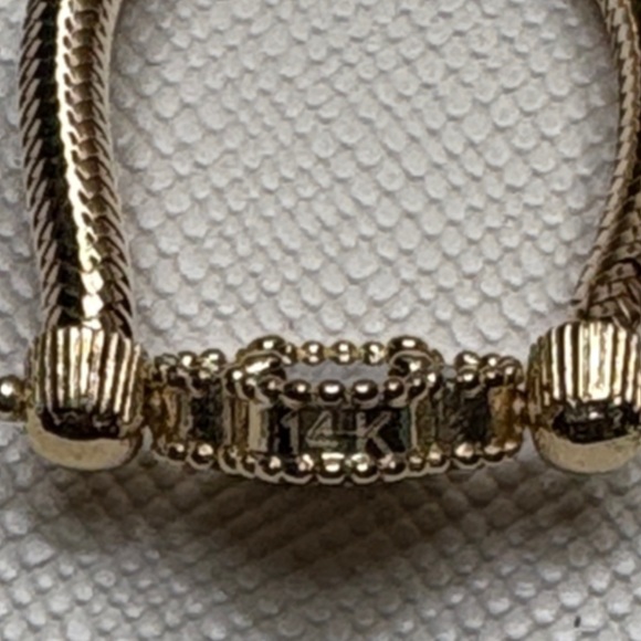 14K Elegant Black and Gold Women's Ring - Picture 6 of 6